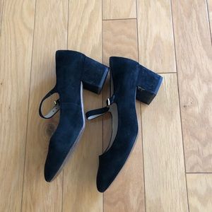 Women Mary Jane suede leather pump